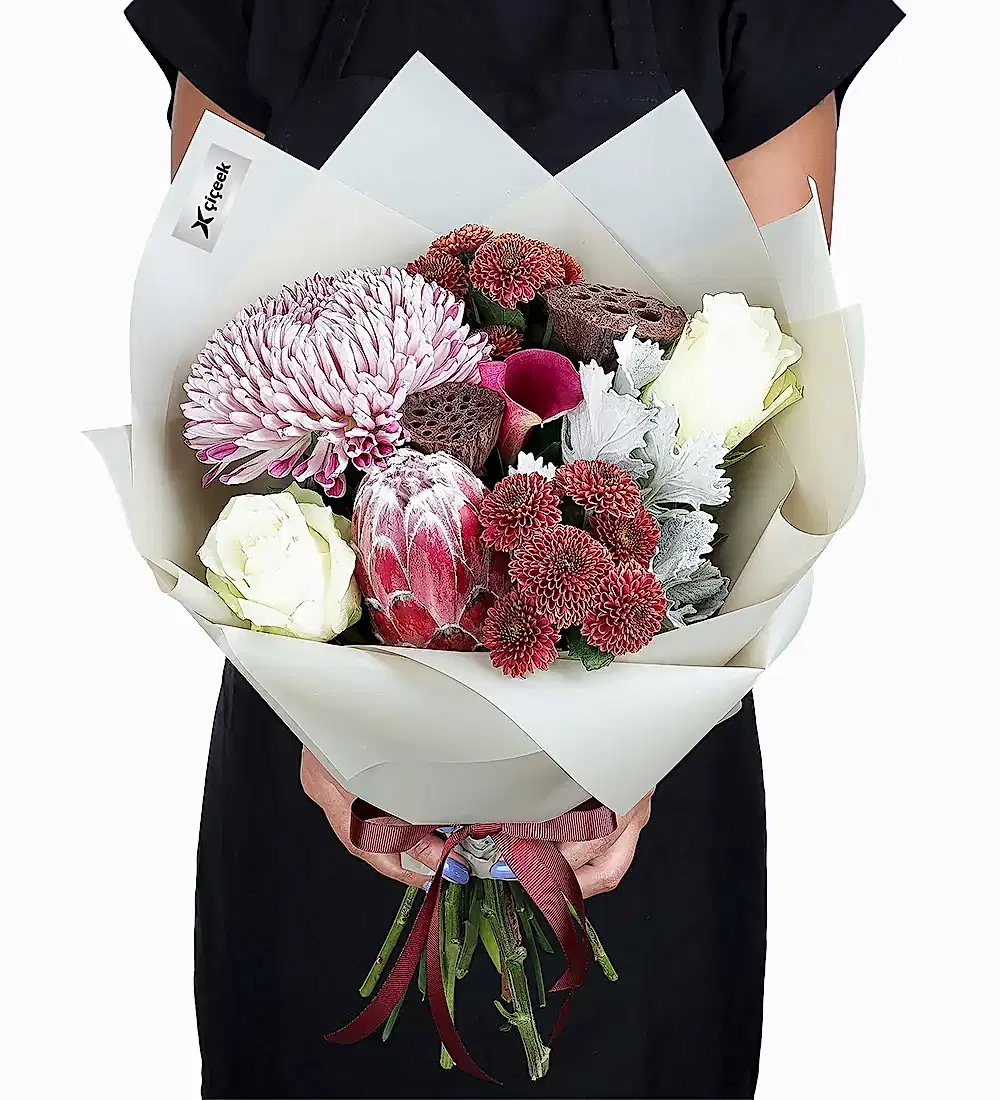 Protea Anastasya Gala Ve Lotus Çiçek Buketi
